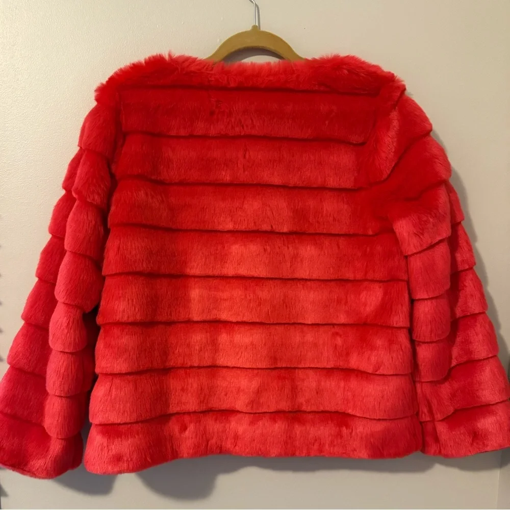 [SCRIPTED] Tiered Faux Fur Jacket in Brilliant Poppy - Picture 5 of 12